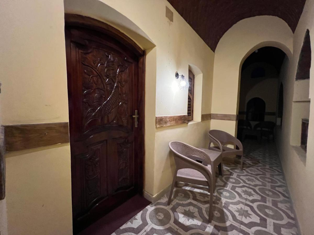 Elphardous Oasis Hotel ลักซอร์ ภายนอก รูปภาพ