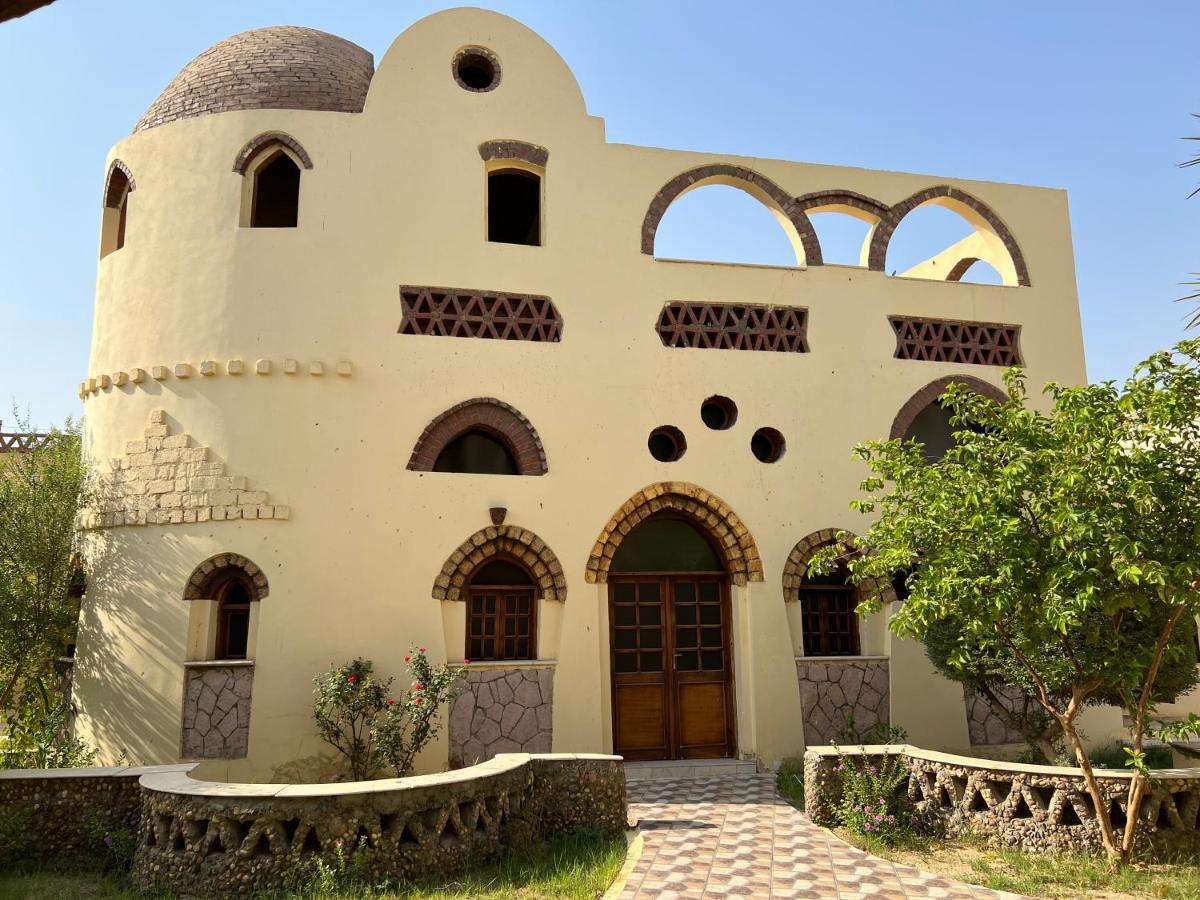 Elphardous Oasis Hotel ลักซอร์ ภายนอก รูปภาพ