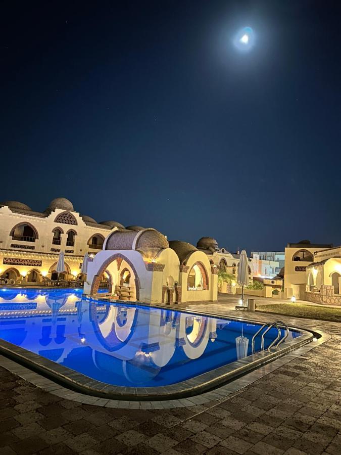 Elphardous Oasis Hotel ลักซอร์ ภายนอก รูปภาพ