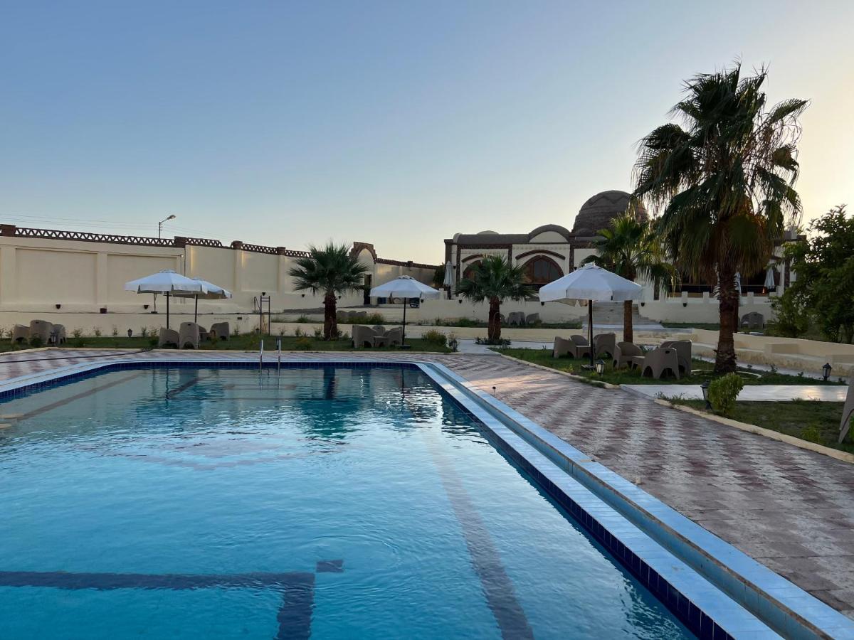 Elphardous Oasis Hotel ลักซอร์ ภายนอก รูปภาพ