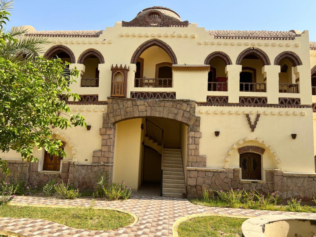 Elphardous Oasis Hotel ลักซอร์ ภายนอก รูปภาพ